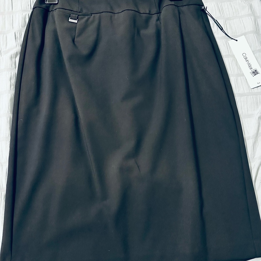 Calvin Klein Black Pencil Skirt Elegant Tailored Design
